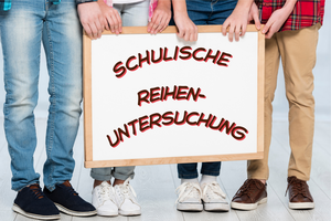 &copy;&nbsp;magnific.com Gruppe Sch&uuml;ler mit Schild