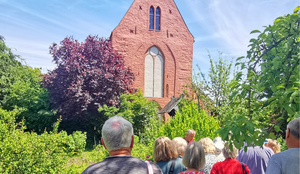 LEADER-Bustour Nordvorpommern mit Stopp an der St.-J&uuml;rgen-Kirche Starkow