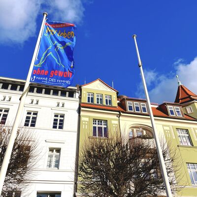 Flagge Rathaus Bergen auf R&uuml;gen